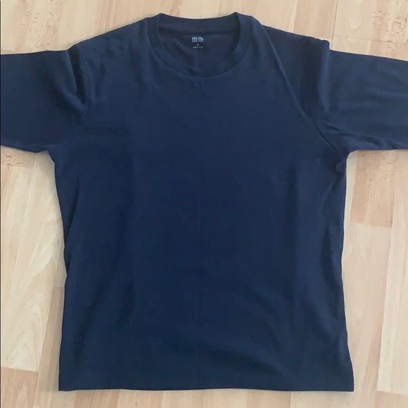 uniqlo long sleeve - Picture 3 of 4